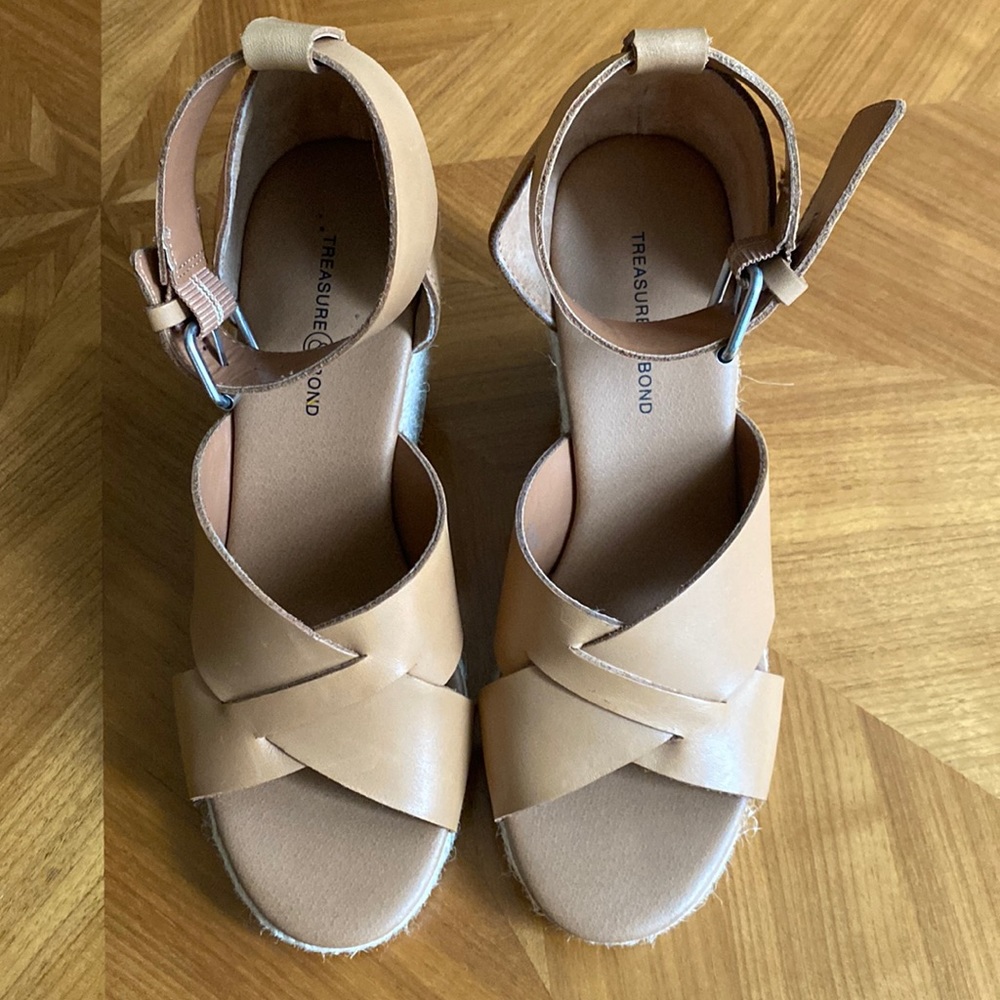 Treasure and Bond Wedge